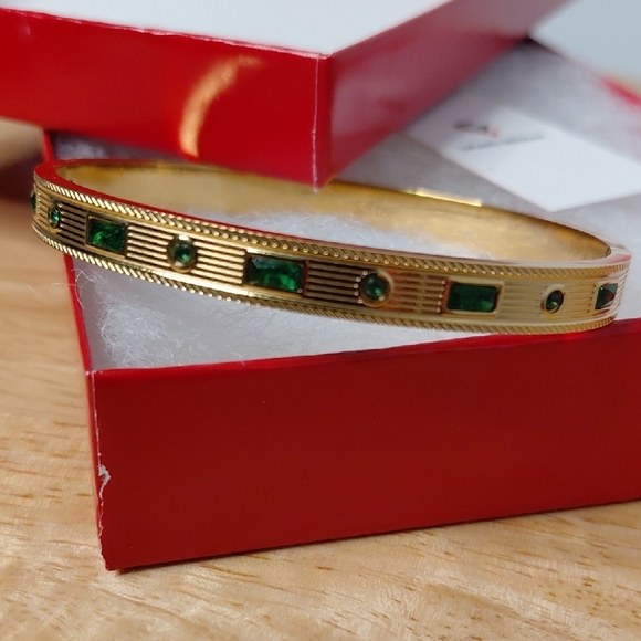 lucano Geovanni Jewelry - Stainless Steel Gold and Green Gemstone Bracelet